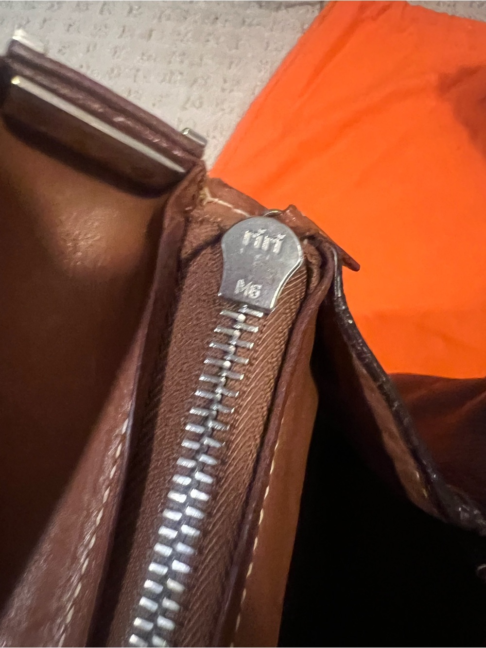 Hermès vintage Yeoh Leather Two-Tone shoulder Bag full set - Picture 15 of 16